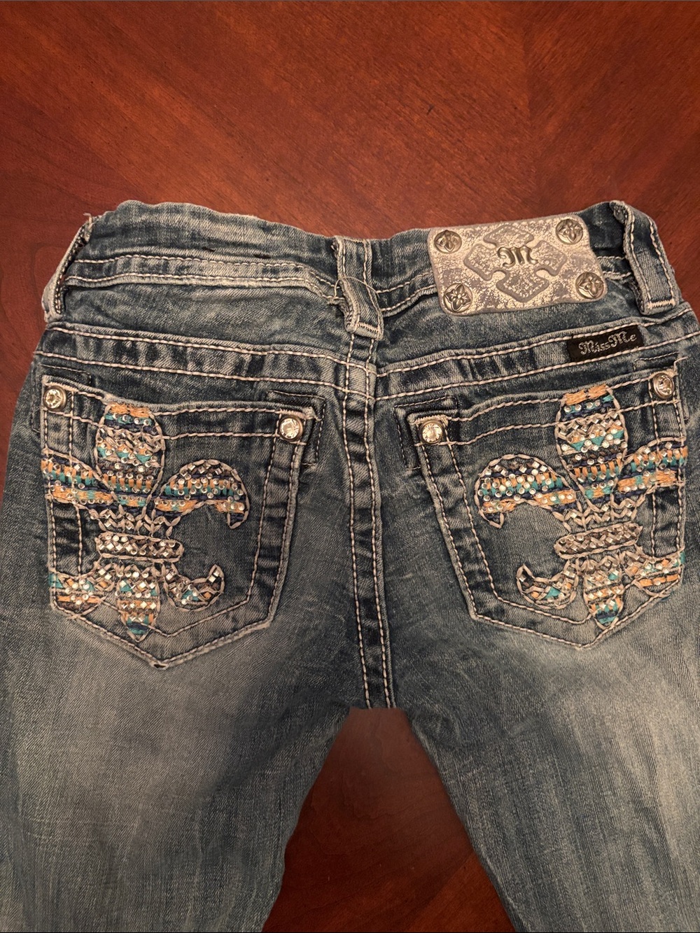 Miss Me Women's Embellished Fleur-de-Lis Skinny Jeans - Blue